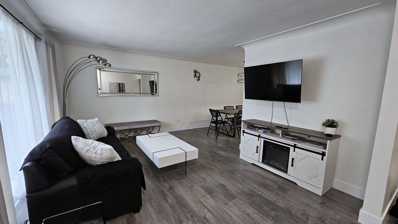 Photo of Livingroom in Kingston