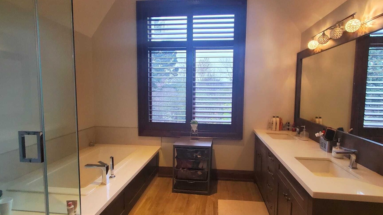 Photo of Bathroom in Clarkson-Lorne Park
