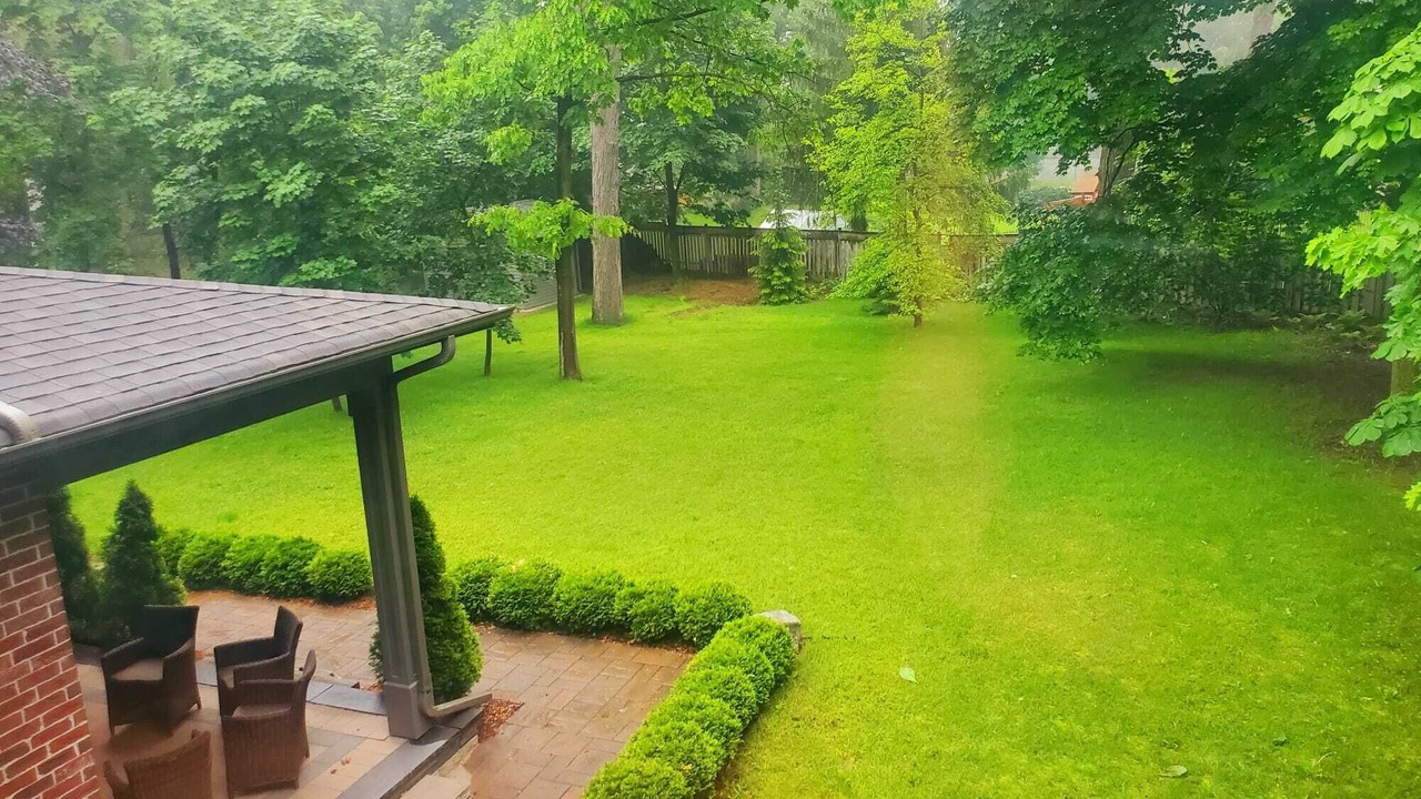 Photo of Patio Balcony in Clarkson-Lorne Park