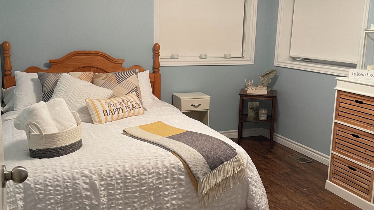 Photo of Bedroom in Pointe aux Roches
