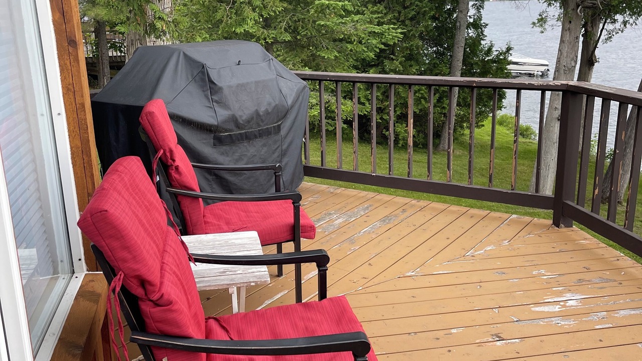 Photo of Patio Balcony in Lanark Highlands