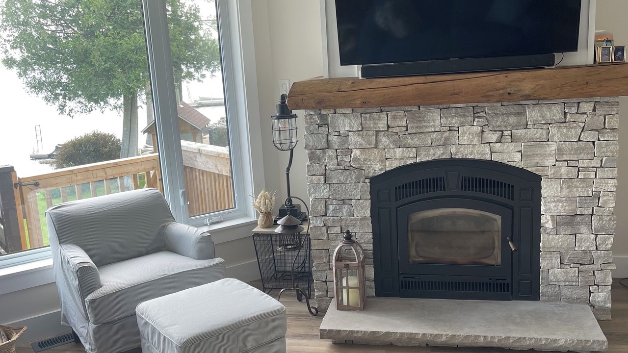 Photo of Livingroom in Lanark Highlands