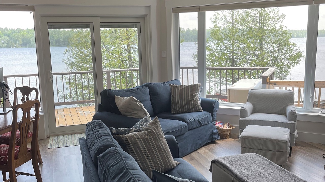 Photo of Livingroom in Lanark Highlands