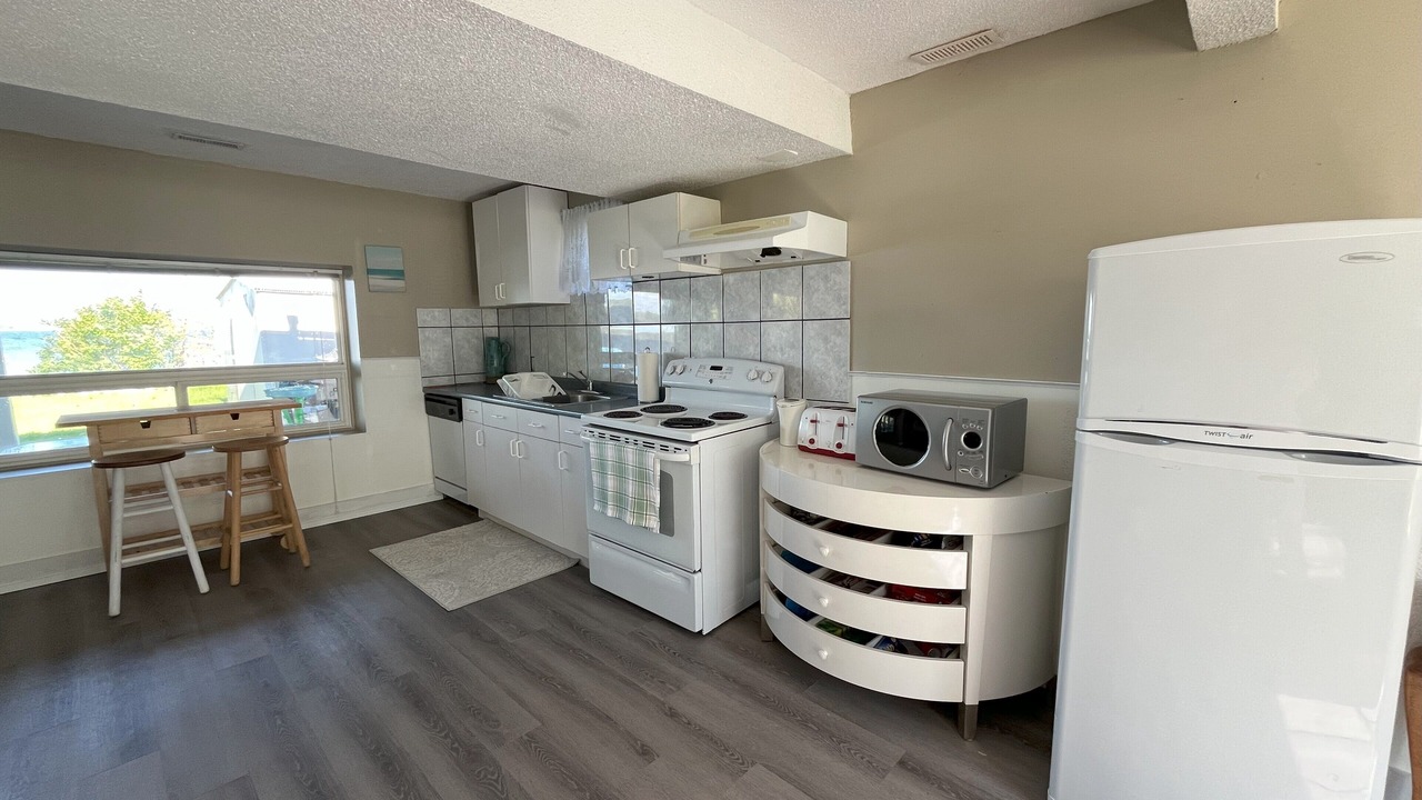 Photo of Kitchen in Victoria Harbour