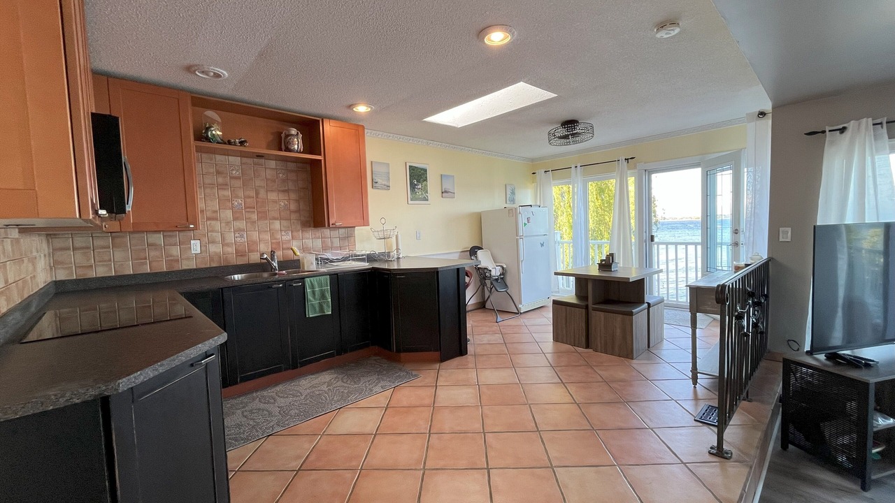 Photo of Kitchen in Victoria Harbour