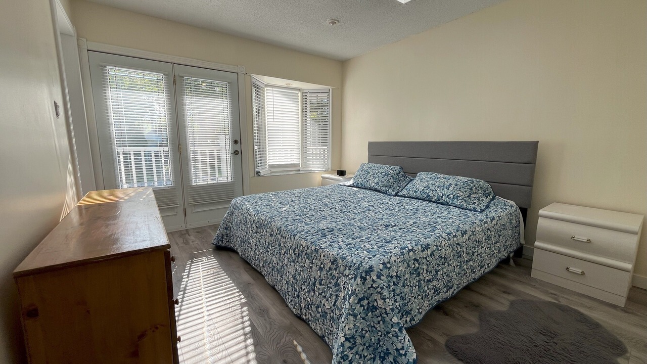 Photo of Bedroom in Victoria Harbour