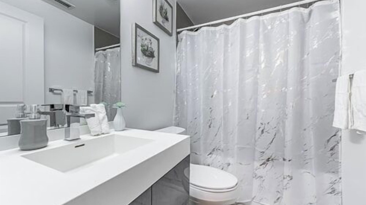 Photo of Bathroom in Garden District