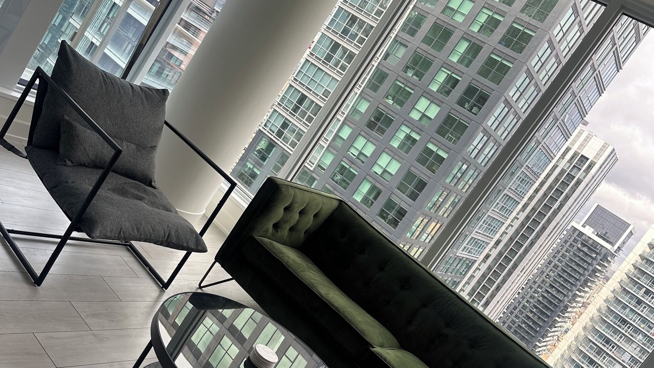 Photo of Livingroom in Toronto Entertainment District
