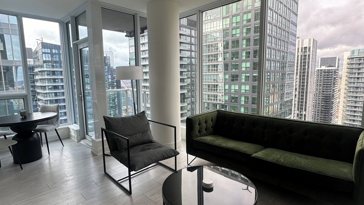 Photo of Livingroom in Toronto Entertainment District