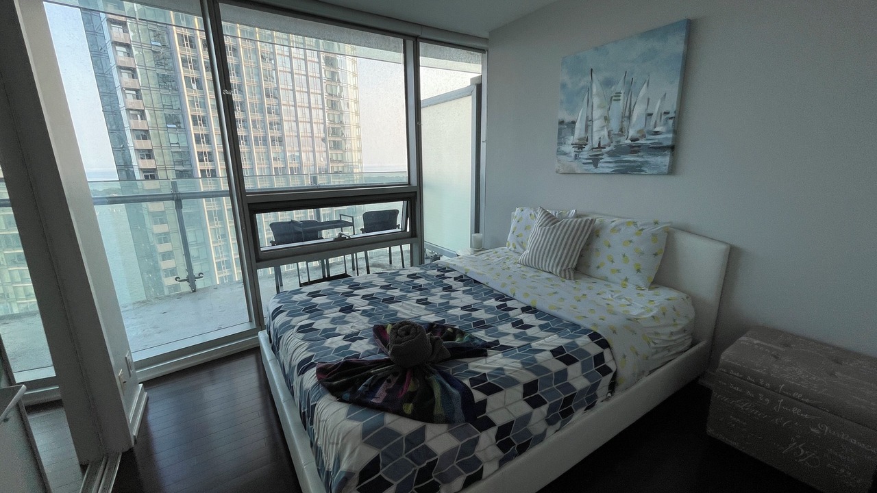 Photo of Bedroom in Toronto Entertainment District