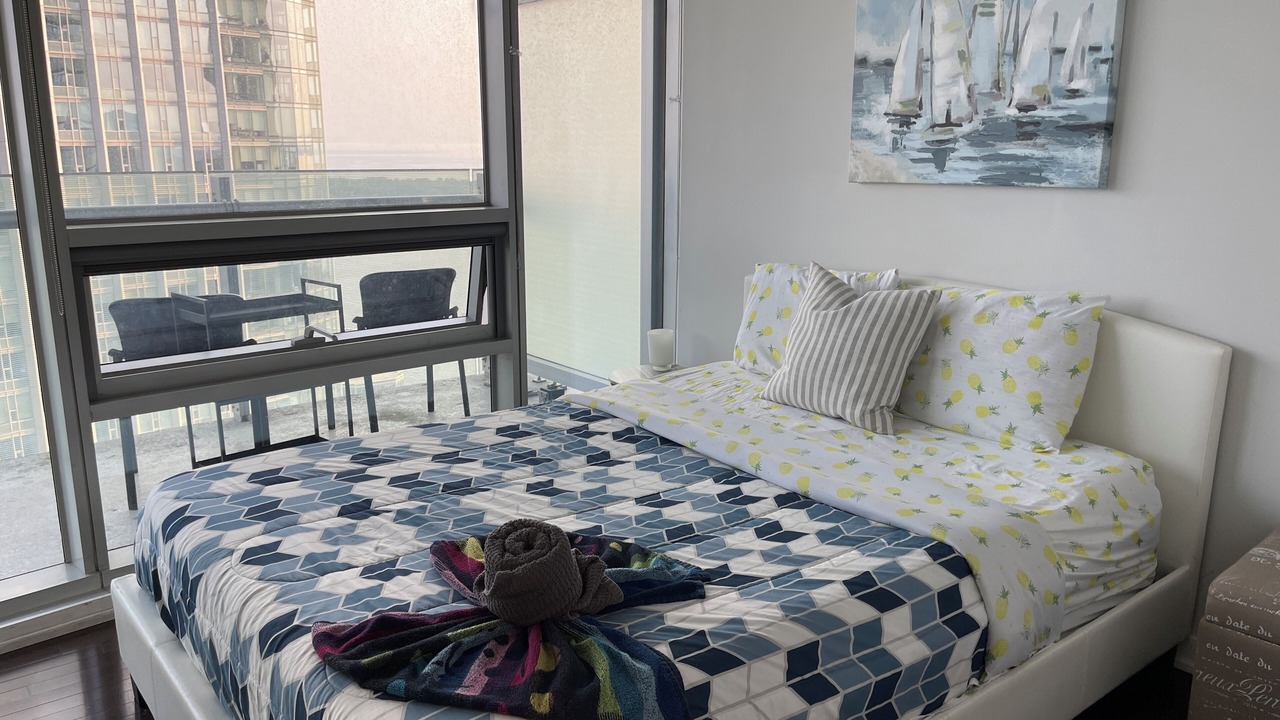 Photo of Bedroom in Toronto Entertainment District