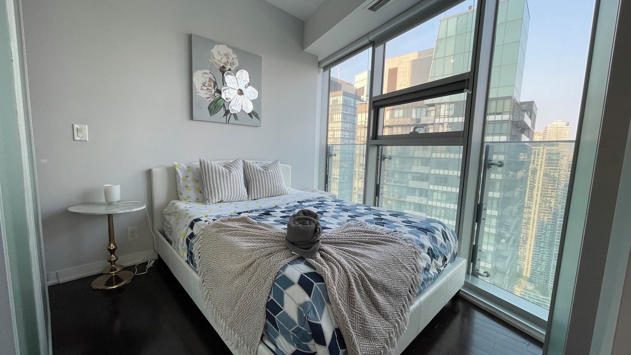Photo of Bedroom in Toronto Entertainment District