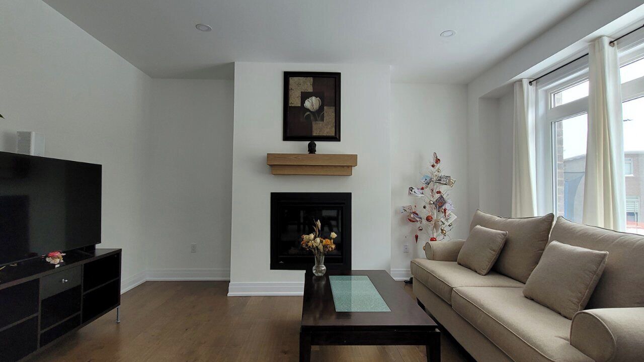 Photo of Livingroom in Barrie