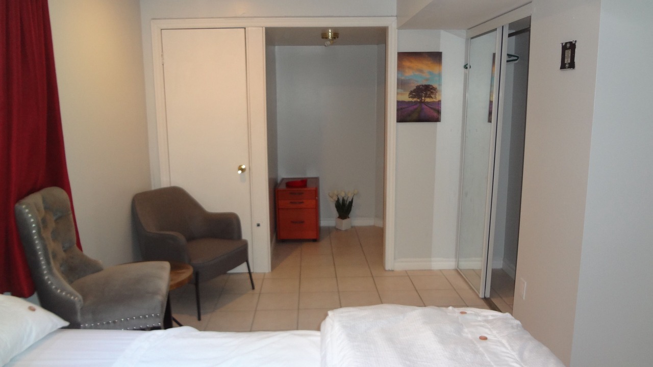 Photo of Bedroom in Hurontario