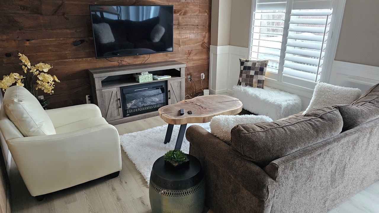 Photo of Livingroom in Midland