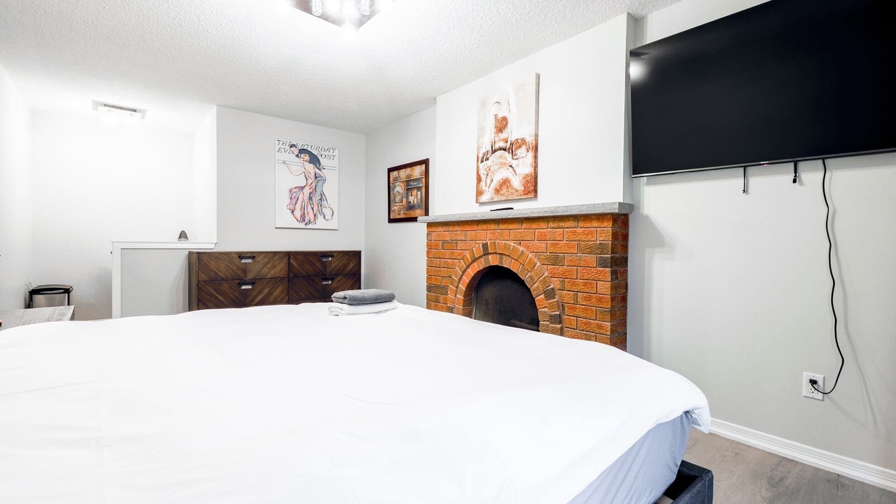 Photo of Bedroom in Thornhill