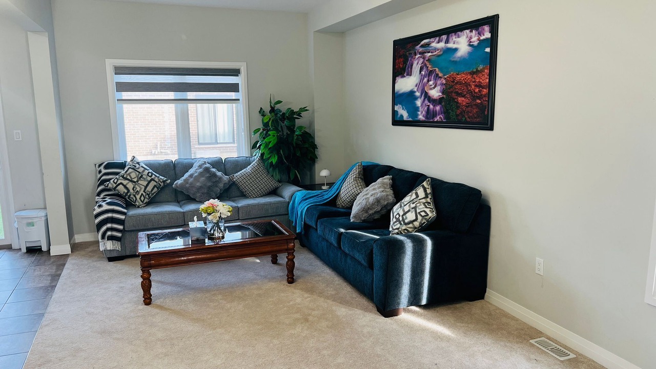 Photo of Livingroom in Brantford