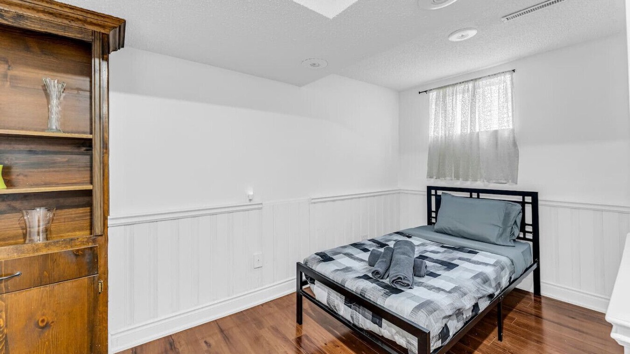 Photo of Bedroom in Thorold