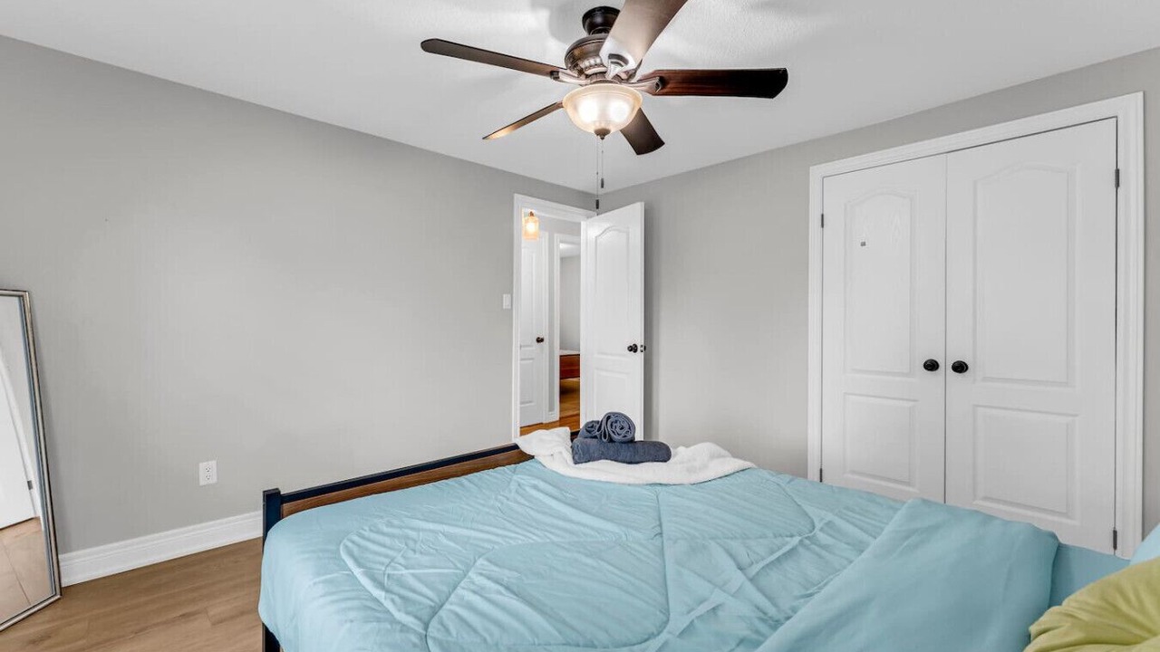 Photo of Bedroom in Thorold