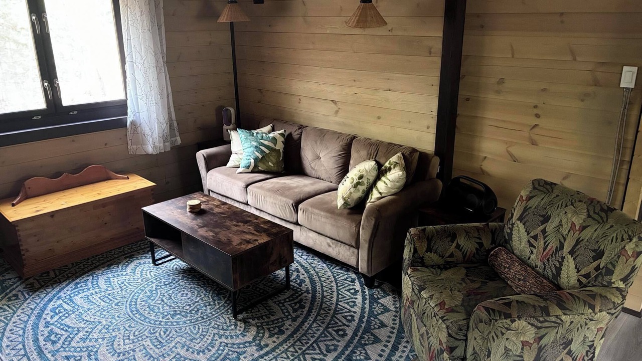 Photo of Livingroom in Bracebridge