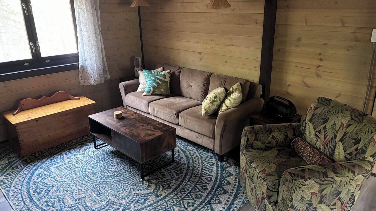 Photo of Livingroom in Bracebridge