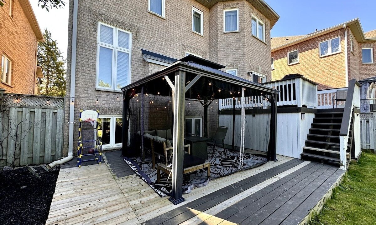 Photo of Patio Balcony in Meadowvale Village