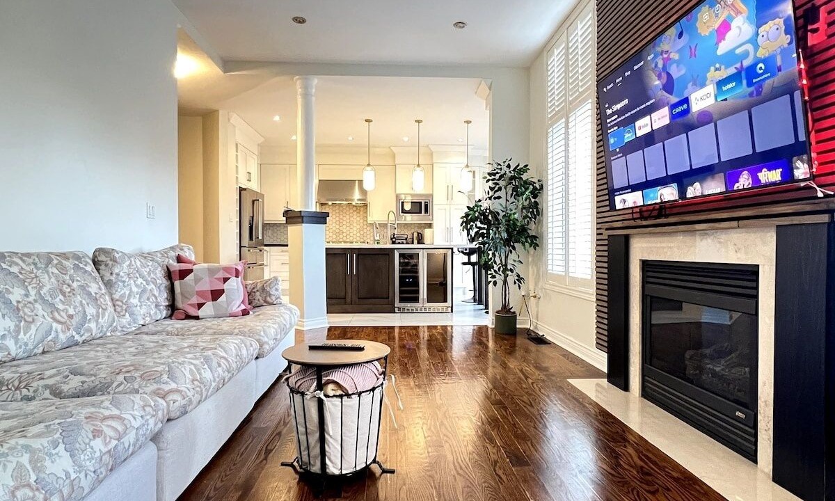 Photo of Livingroom in Meadowvale Village