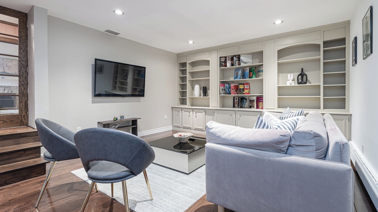 Photo of Livingroom in Forest Hill South