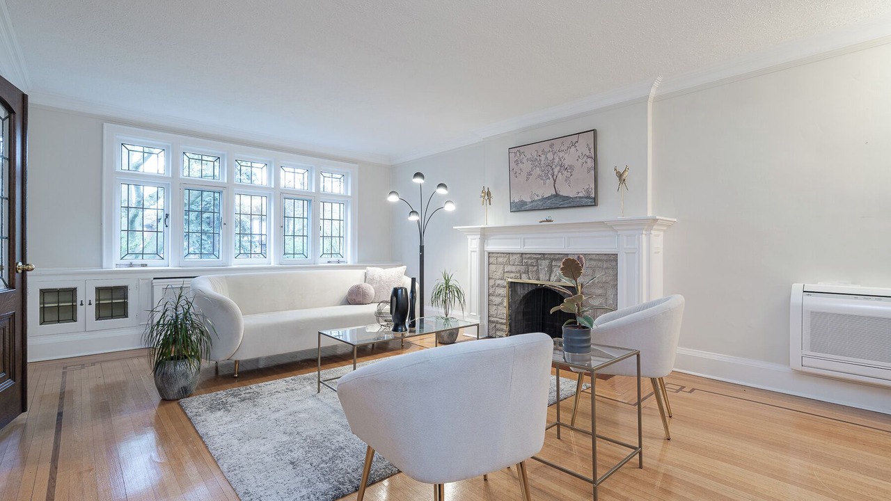 Photo of Livingroom in Forest Hill South