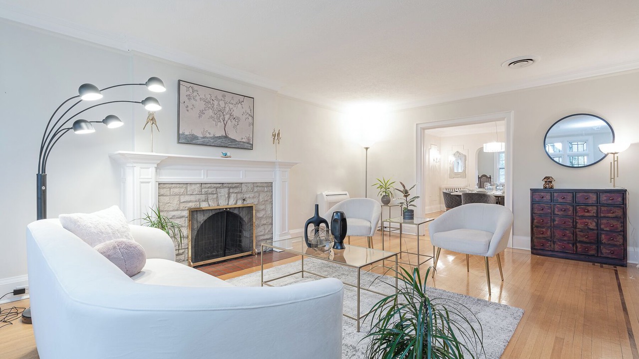 Photo of Livingroom in Forest Hill South