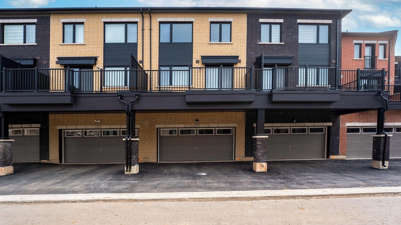 Photo of Outdoor in Oakville