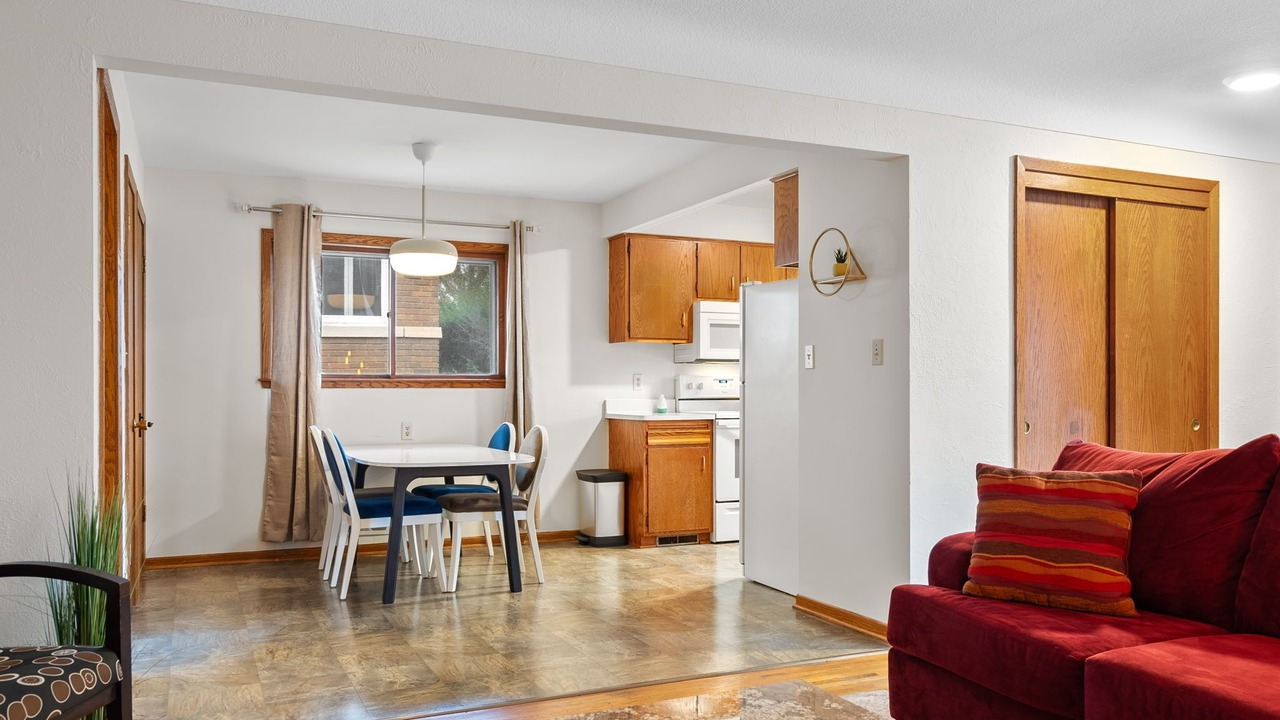Photo of Livingroom in Summit Hill