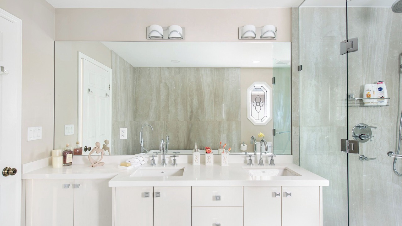 Photo of Bathroom in Broadview North