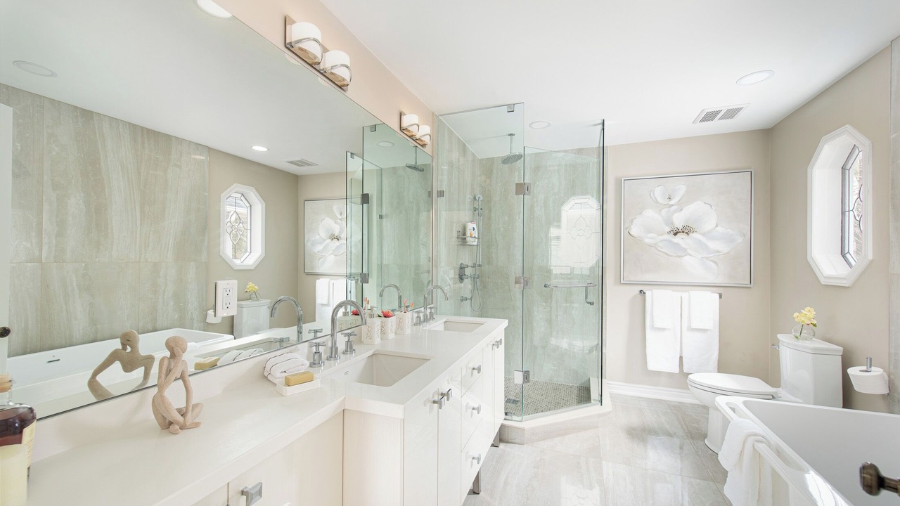 Photo of Bathroom in Broadview North