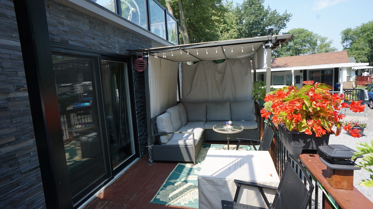 Photo of Patio Balcony in Sherkston