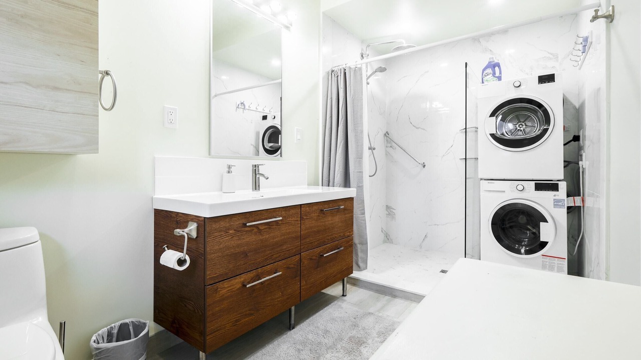 Photo of Bathroom in Thornhill
