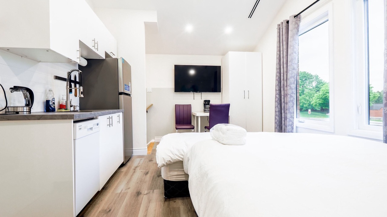 Photo of Bedroom in Thornhill