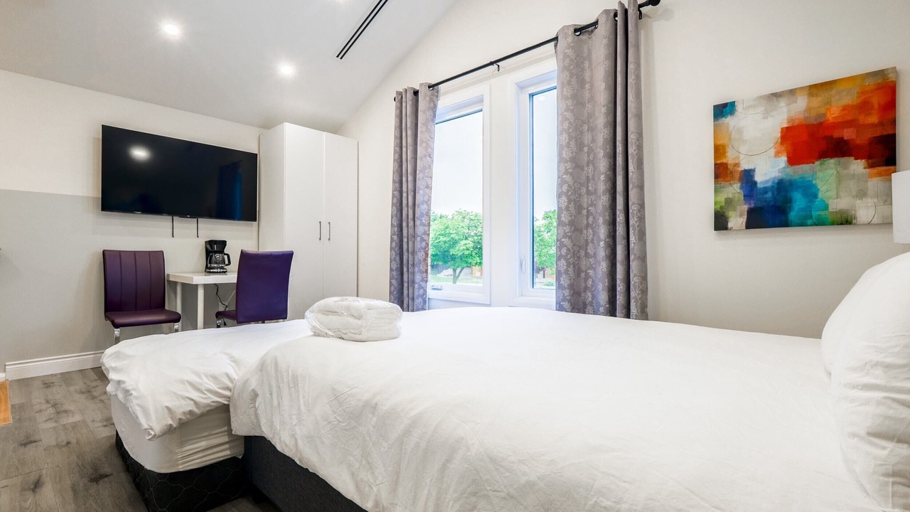 Photo of Bedroom in Thornhill