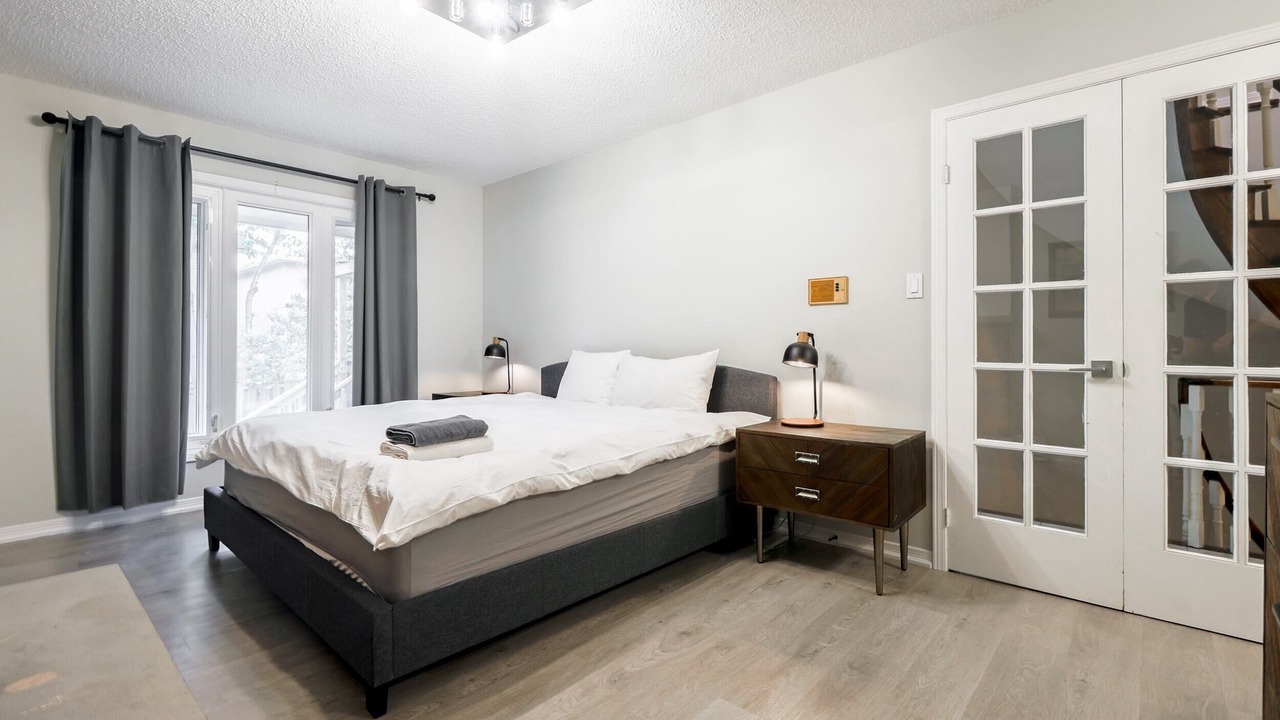Photo of Bedroom in Thornhill