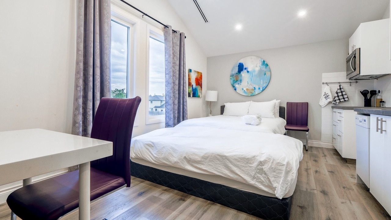 Photo of Bedroom in Thornhill