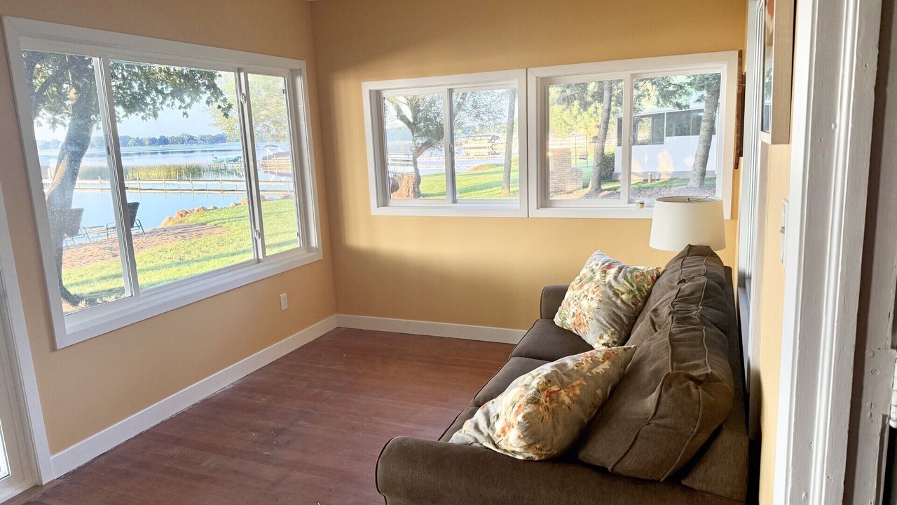 Photo of Livingroom in Rockville