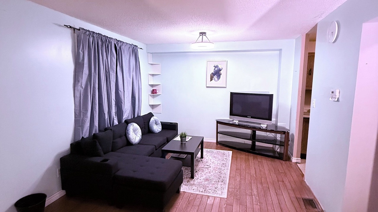 Photo of Livingroom in Belleville