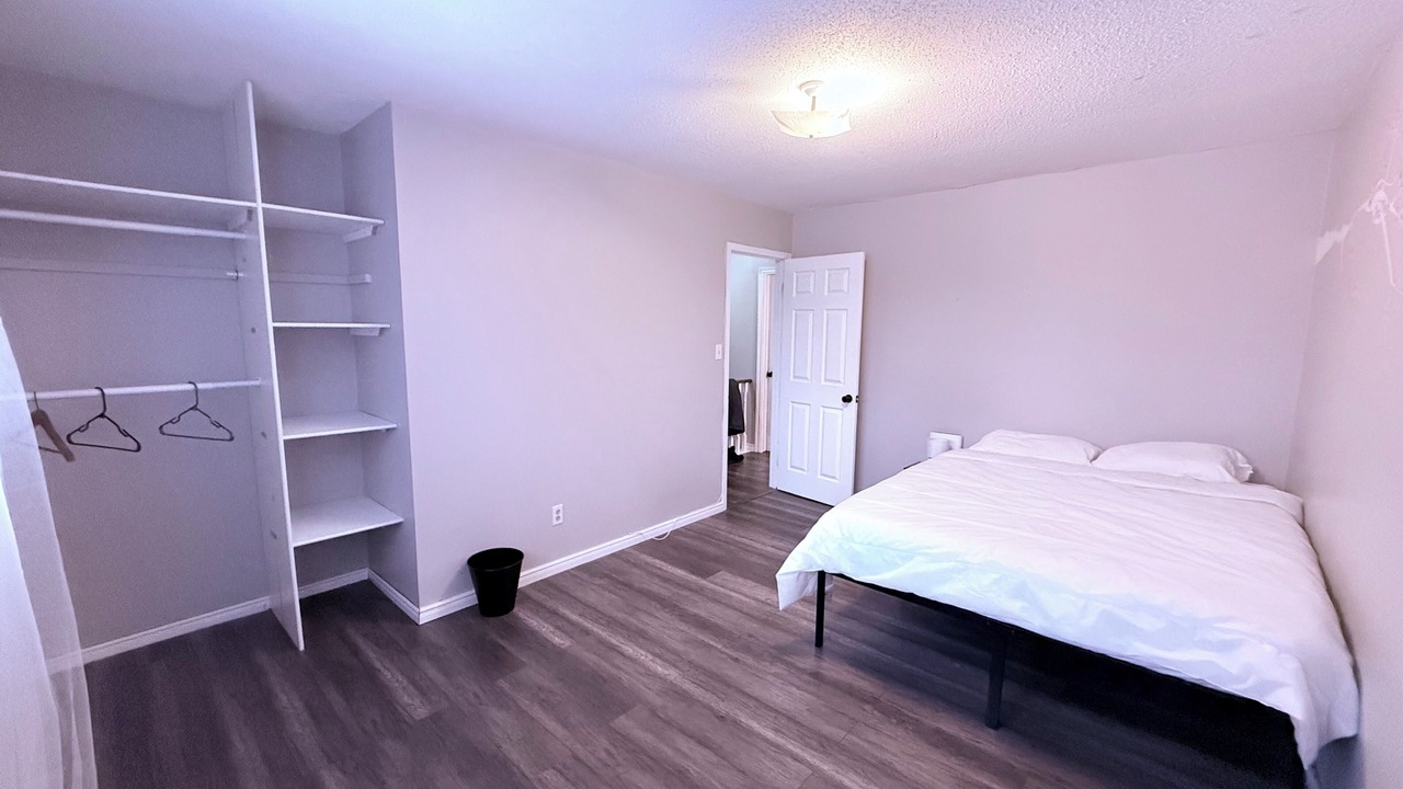 Photo of Bedroom in Belleville