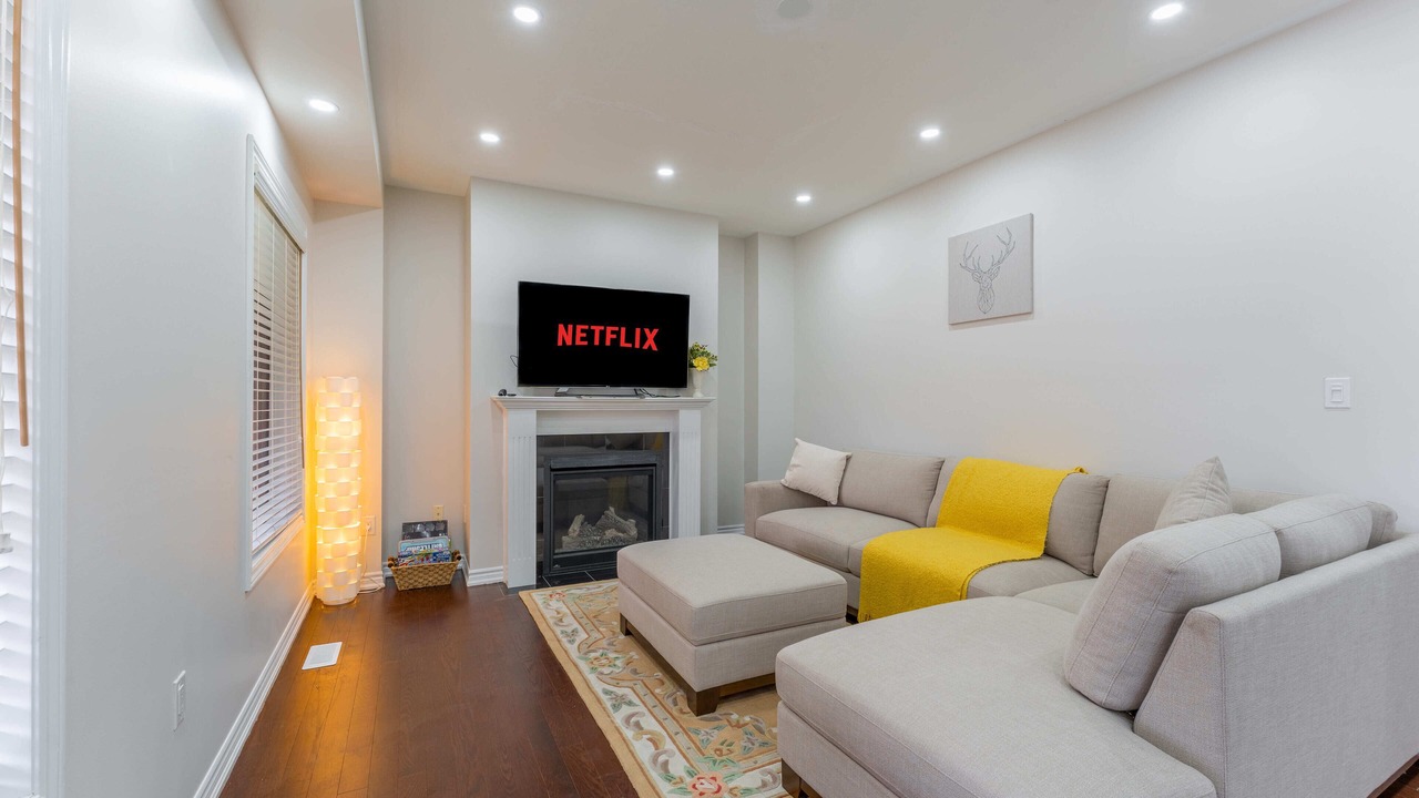 Photo of Livingroom in Brampton