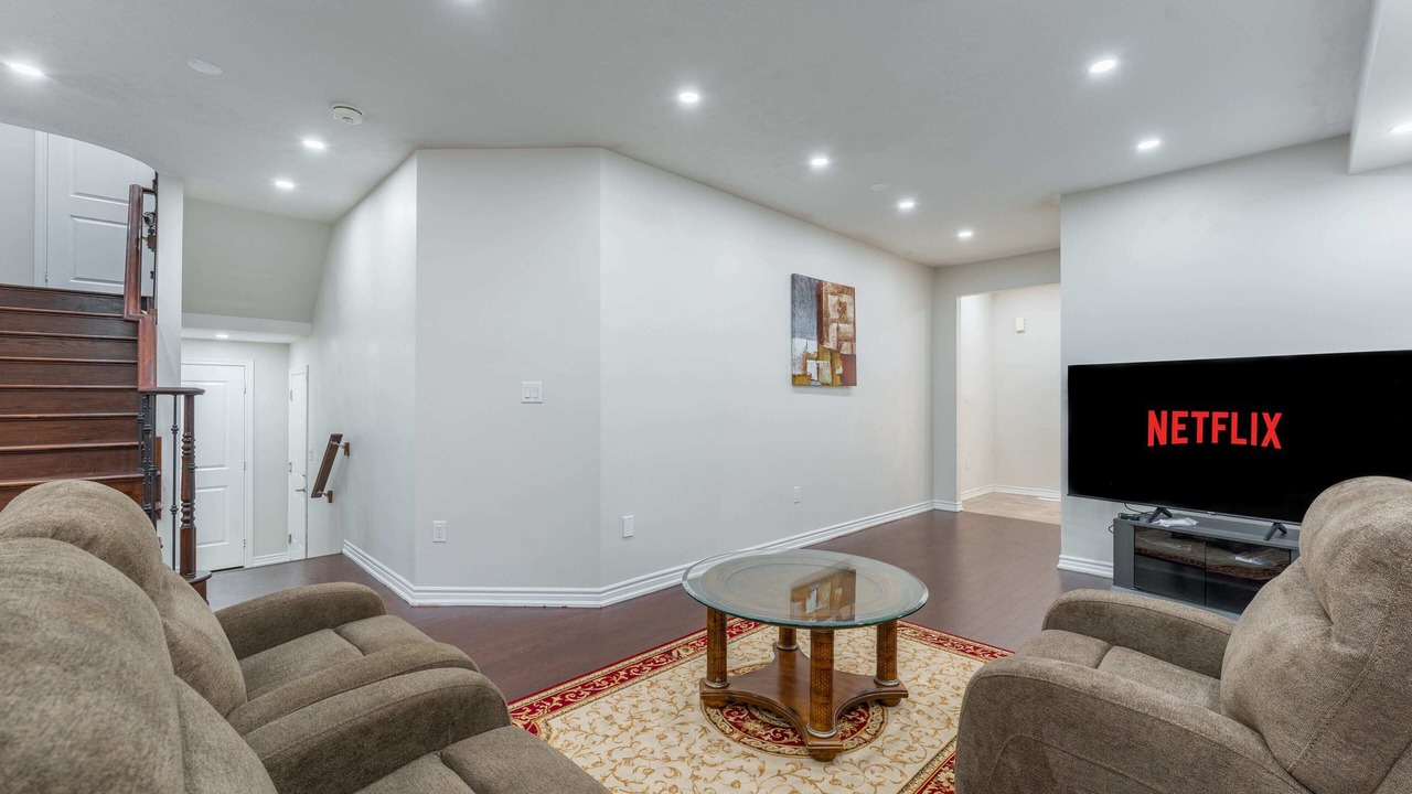 Photo of Livingroom in Brampton