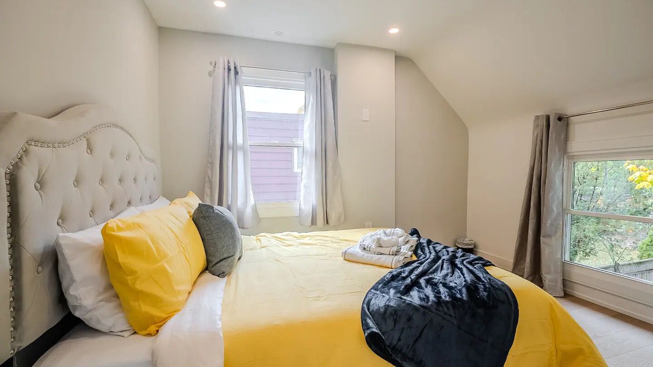 Photo of Bedroom in The Beaches