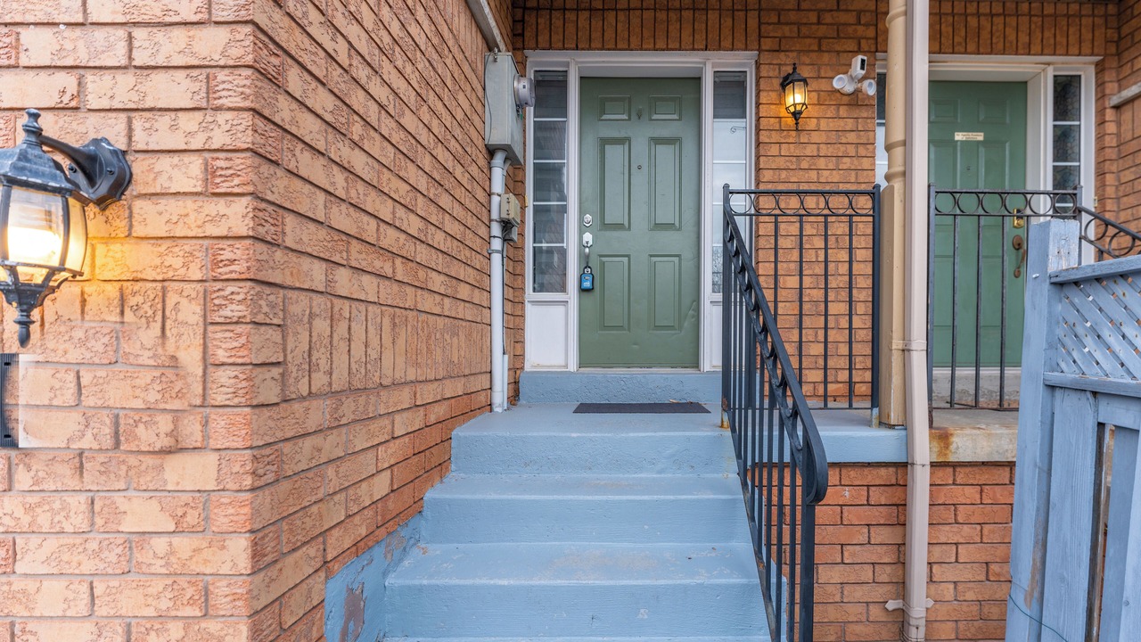 Photo of Outdoor in Brampton West