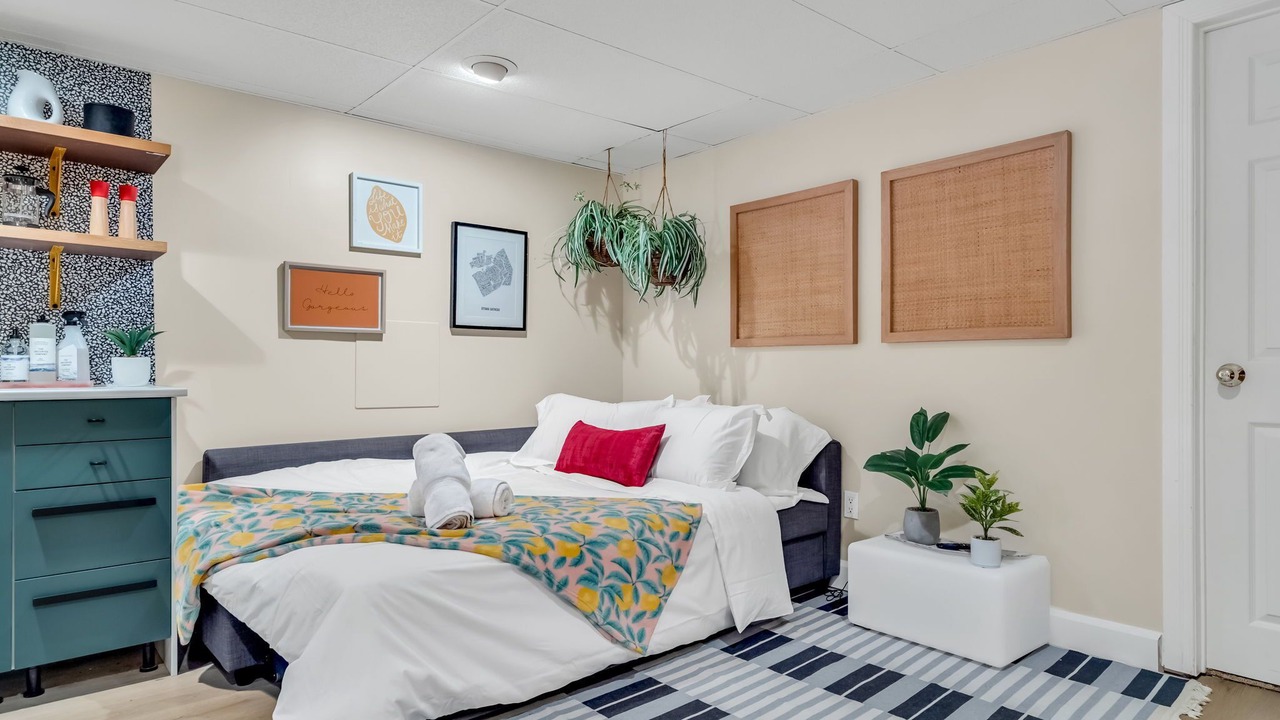 Photo of Bedroom in Ottawa Division