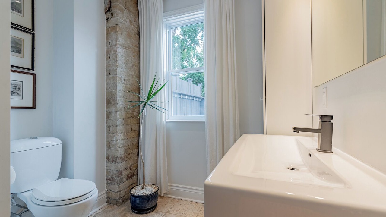 Photo of Bathroom in Halton Regional Municipality