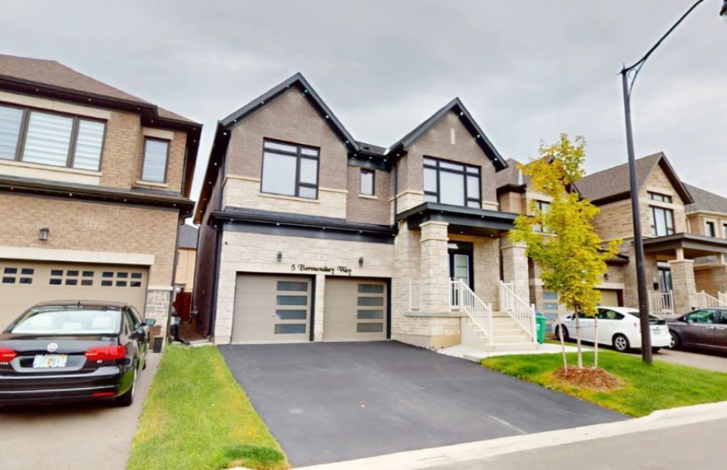 Photo of Outdoor in Brampton